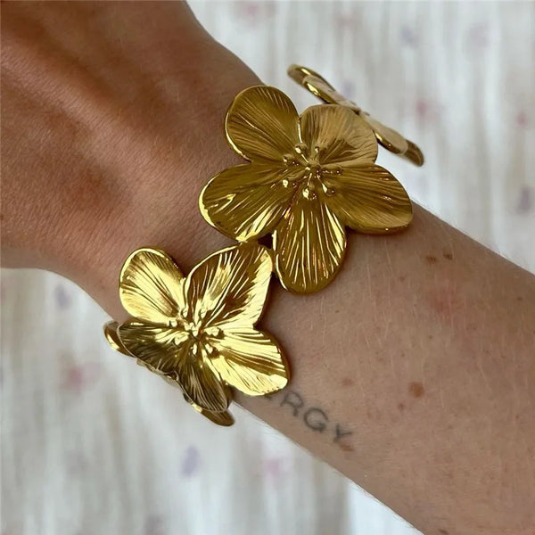 2025 New Personality Wide Flower Bracelet Opening Geometric Adjustable Hand Jewelry Party Gift