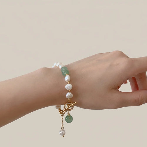 Elegant Irregular Baroque Imitation Pearl Bracelet for Women Delicate Green Beads Rhinestone   OT Buckle Bracelet Jewelry Gift